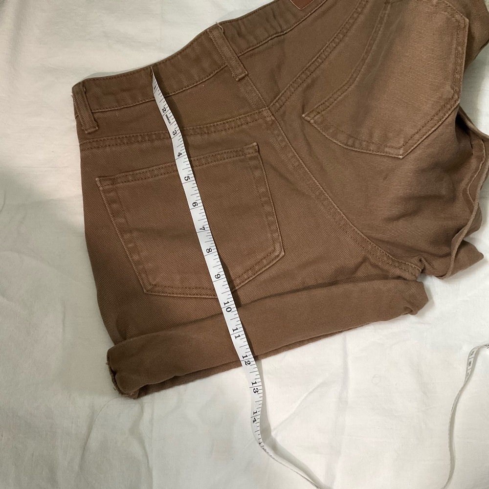 RSQ High Waist Tan Shorts - Picture 4 of 6